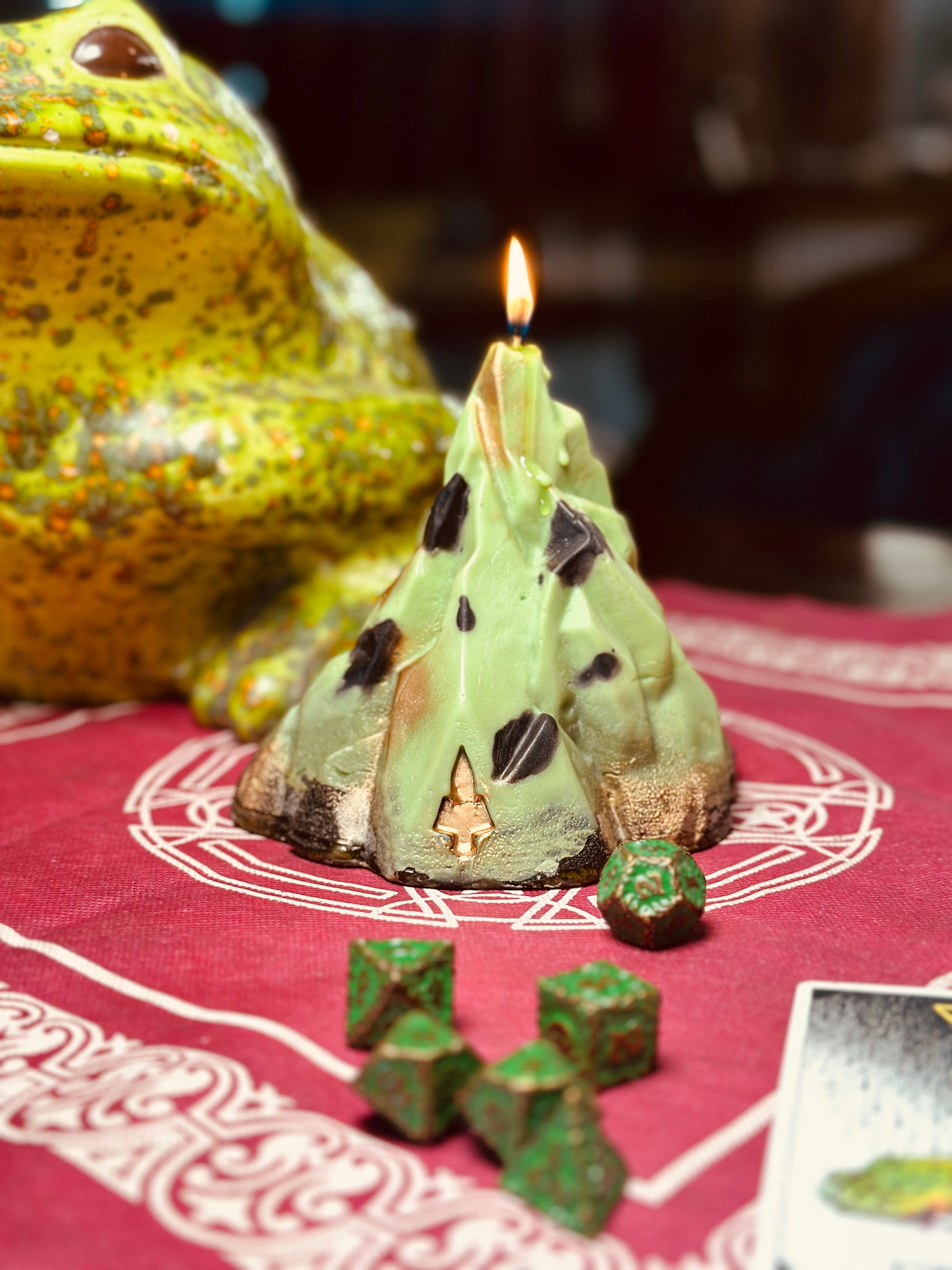 Toad-A-Lope Dice + Candle Set